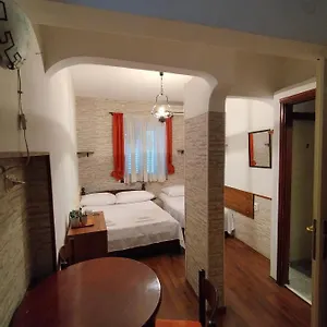  Appartement Deni Guest House