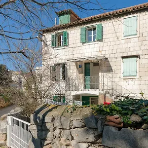 Gasthuis Luxury Bepa, Split